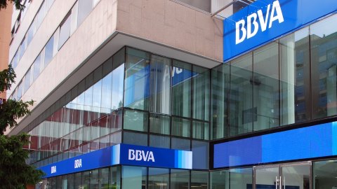 BBVA to provide trading and custody solutions for Bitcoin and Ether in Spain.