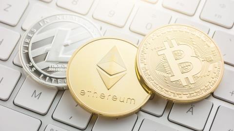 FDIC states that banks are not required to obtain prior authorization for cryptocurrency operations.