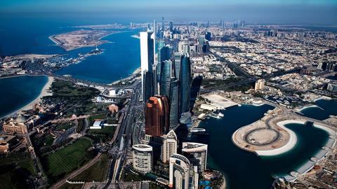 Binance secures a $2 billion investment from MGX in Abu Dhabi.